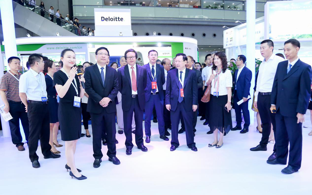 新起点,新征程——2018智博会在深圳盛大启幕