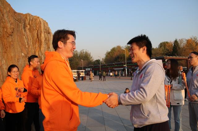 “关注消防 · 生命至上“ 迪信通用奔跑致敬消防英雄