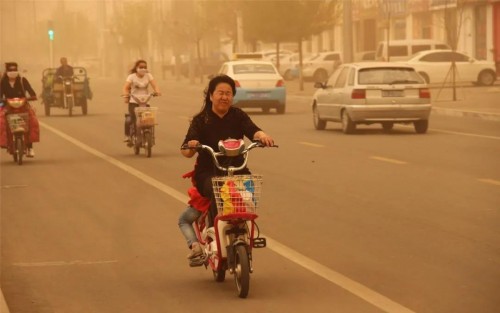 沙尘暴来袭丨眼控科技智能能见度观测系统，赋能交通出行安全