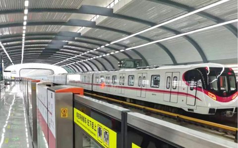 赴约武汉“最美观江地铁”，烽火与您同行