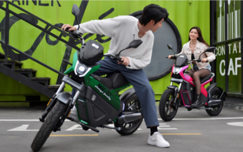 颜值性能双料MVP，新日MIKU1—行业首款新国标跨骑电动车！