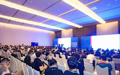 烽火城轨云：数据治理引领未来交通革新