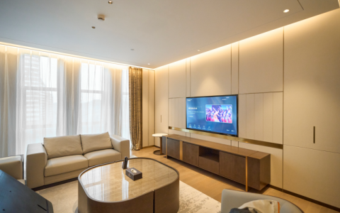 动动嘴，全搞定！这间“会思考”的酒店，正在重新定义舒适旅居体验