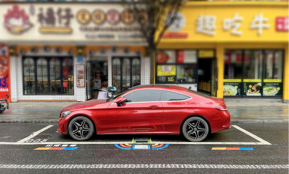 信鸽停车解码城市停车困局